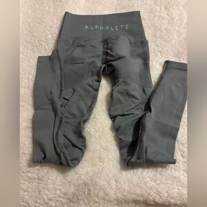 ALPHALETE size xs Grey